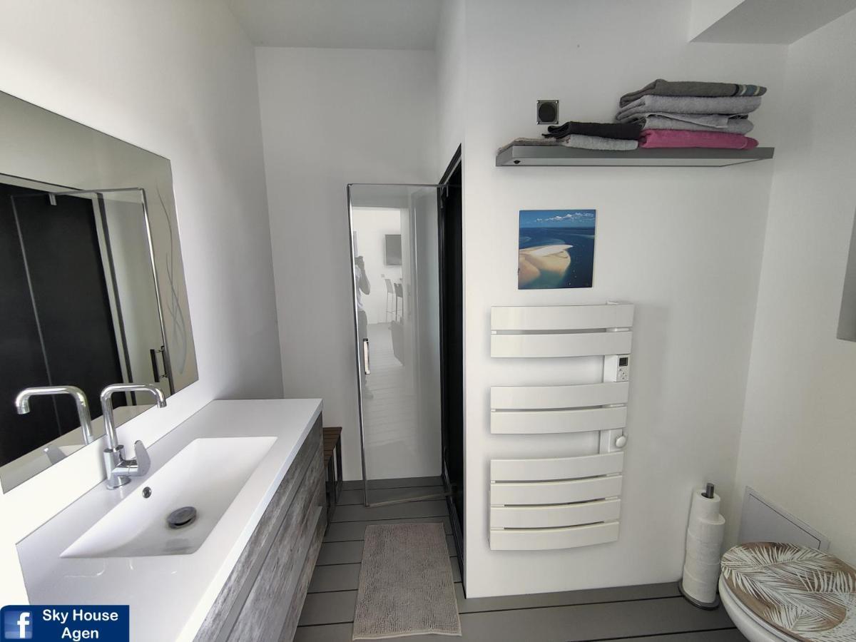 Piscine Chauffee Et Spa Jacuzzi Privatif Terrasse Sans Vis A Vis ,,,Sky House Agen,,, Экстерьер фото